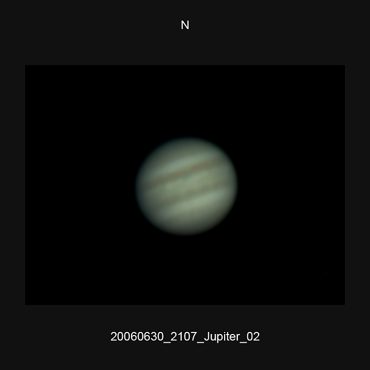20060630_2107_Jupiter_02.JPG -   Newton d 309,5 / af 5730 (Barlow) & 4-hole-mask Phillips 740K UV-IR-Cut filter 640x480 AVI-750 (15 frames/s) Giotto, A-PS-CS3  